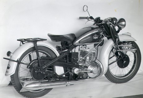 DKW_SB_500_Luxus_fur_den_Konig_vom_Irak_September_1938_3_2